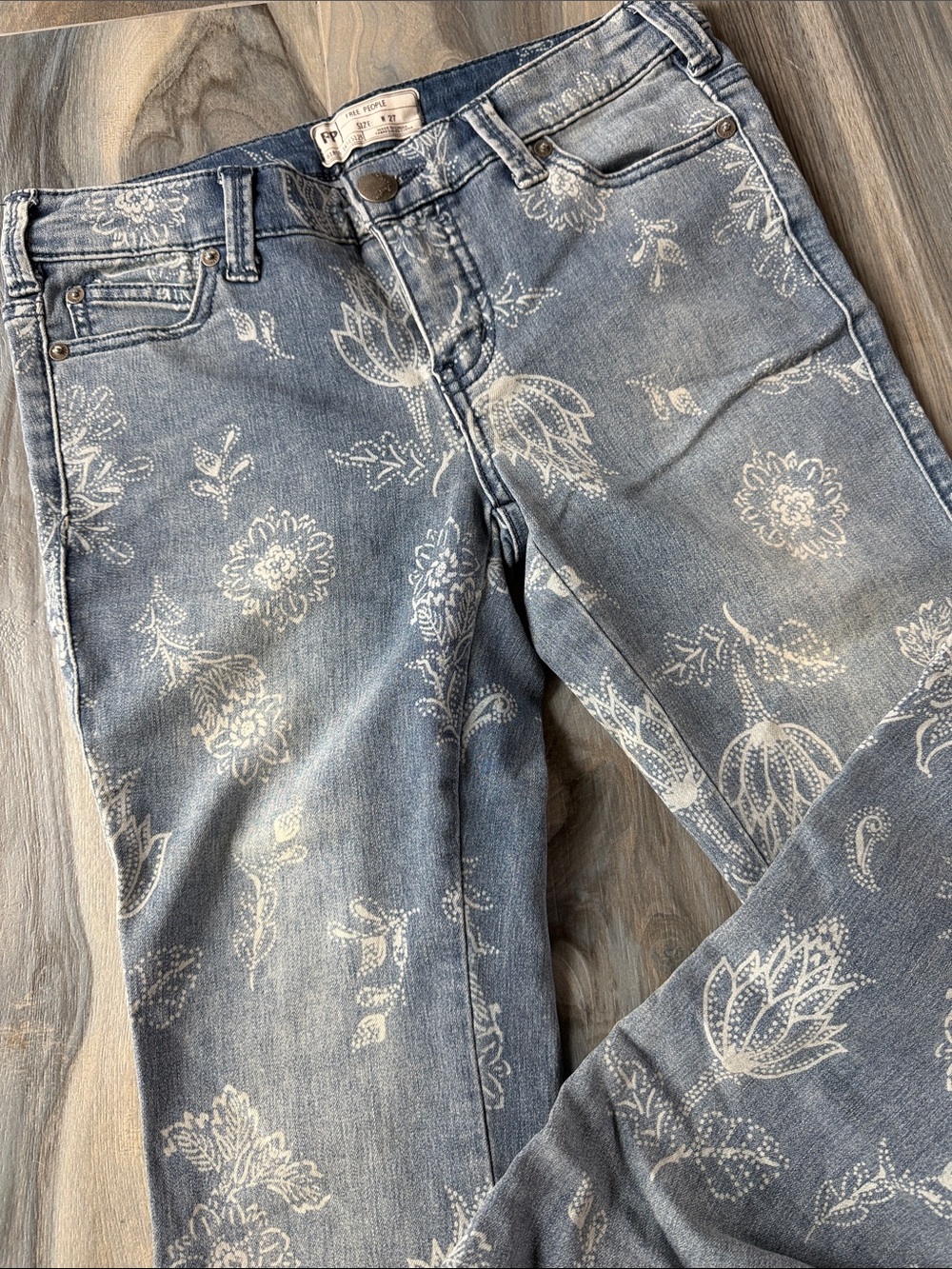 Free people Floral Print Light Wash Jeans - Light Blue